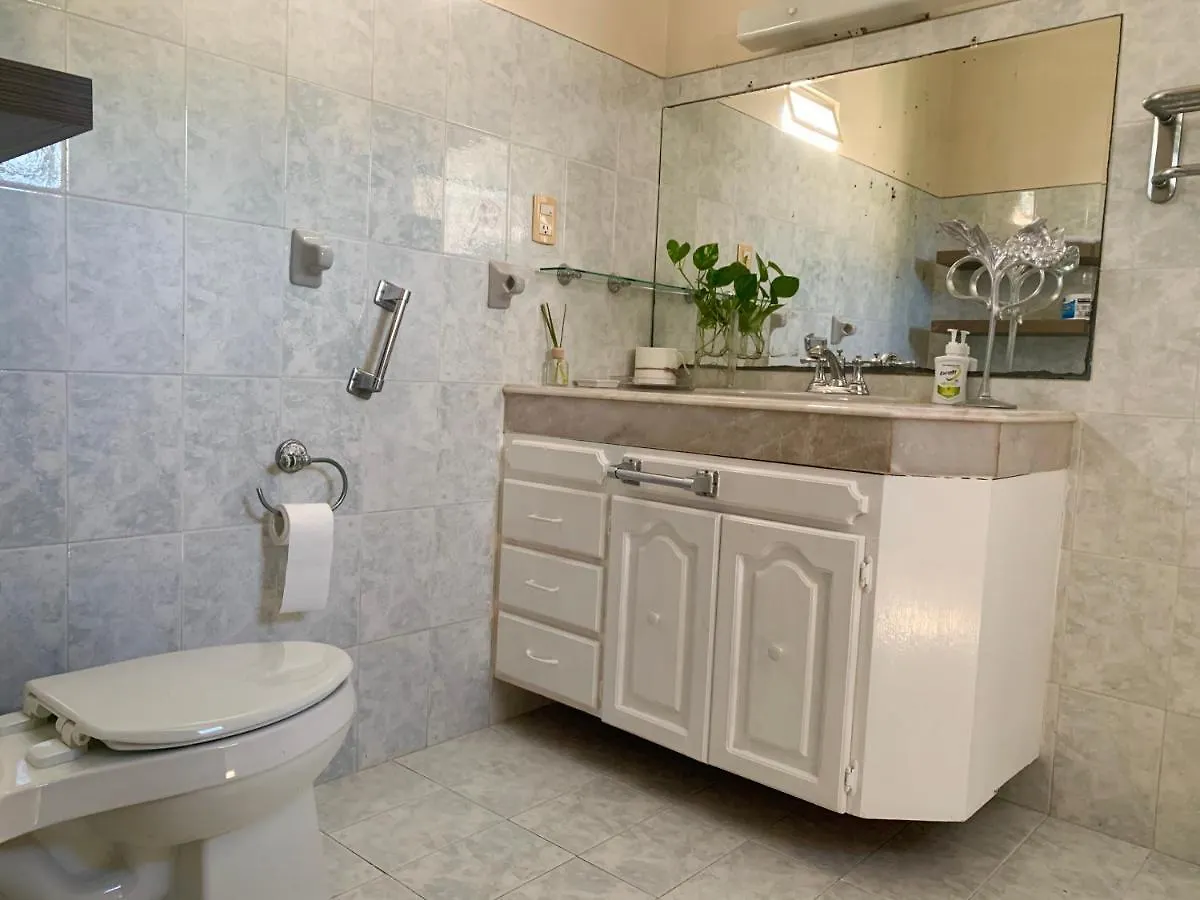 ホームステイ Casa Oyamel, Private Room In The Heart Of カンクン