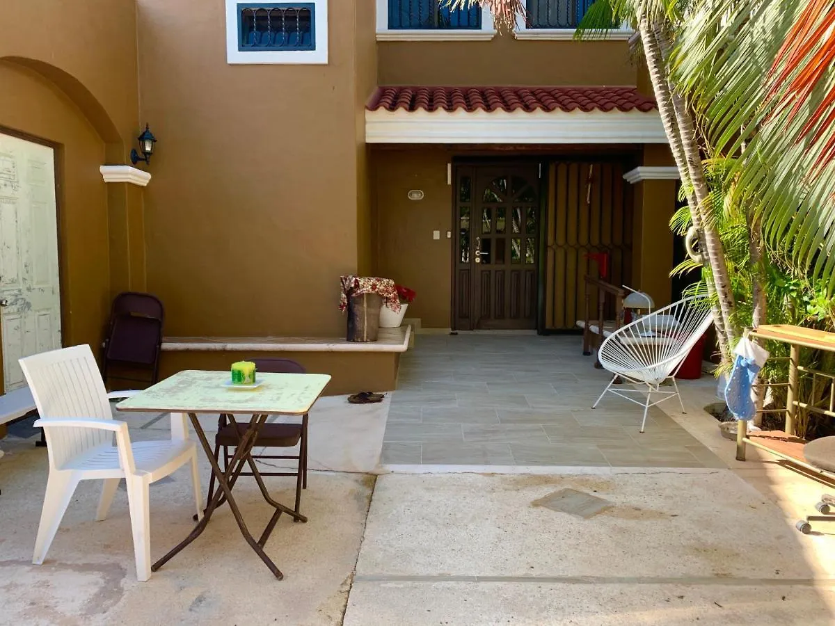 Casa Oyamel, Private Room In The Heart Of 坎昆 0*,  墨西哥
